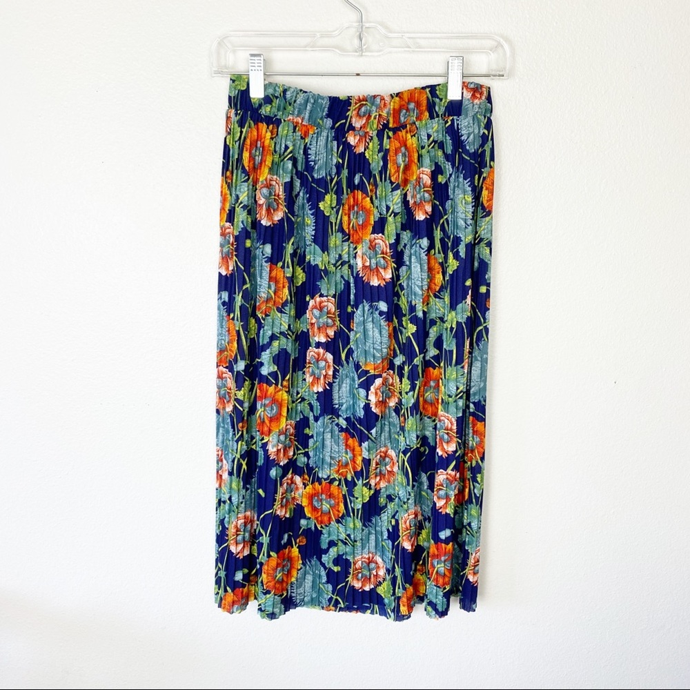 🦋3/$30 Pleated Floral Skirt